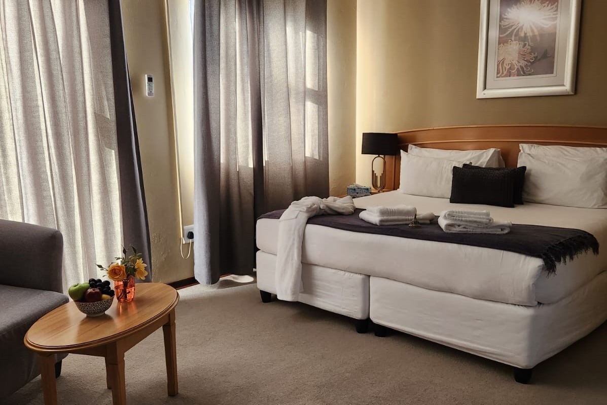 the anne king suit room